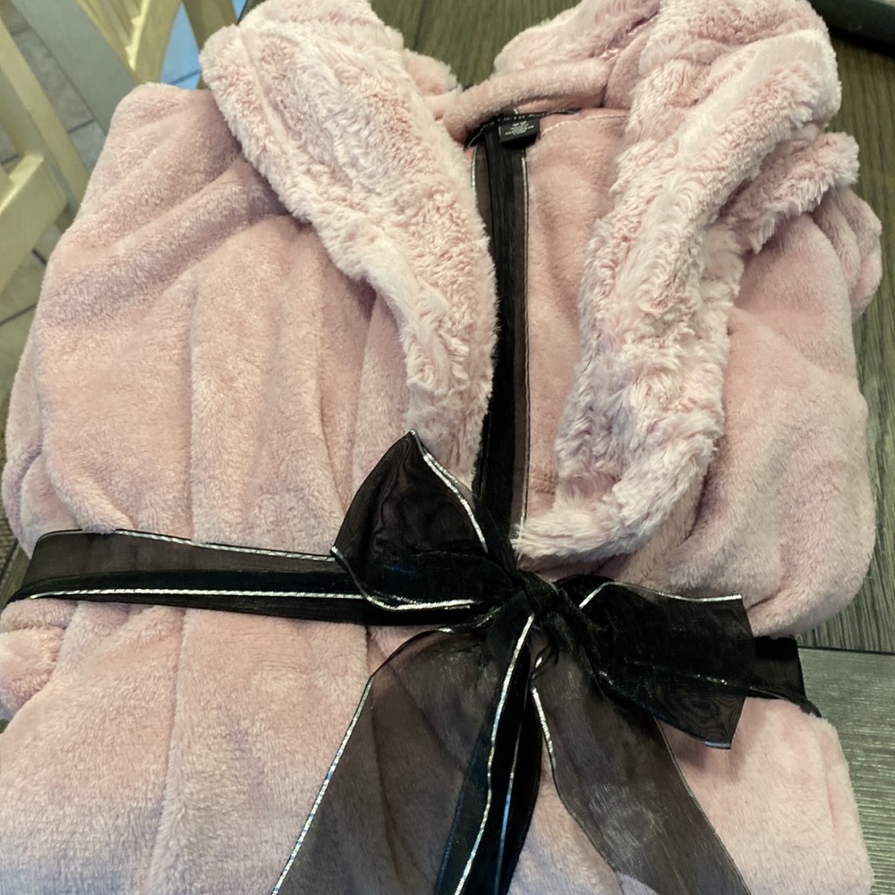 NWT faux fur robe